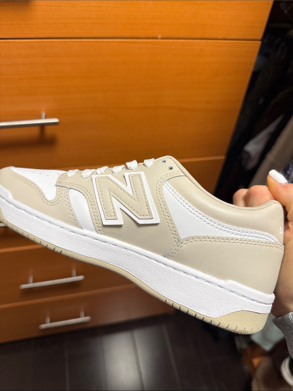 New Balance 480 Cream & White Low-Top Sneaker - Picture 2 of 5